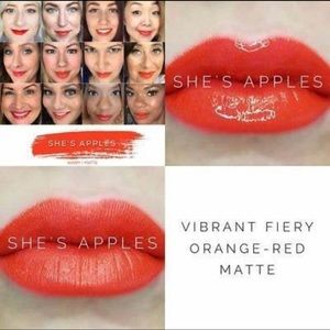 Senegence lipsense she’s apple